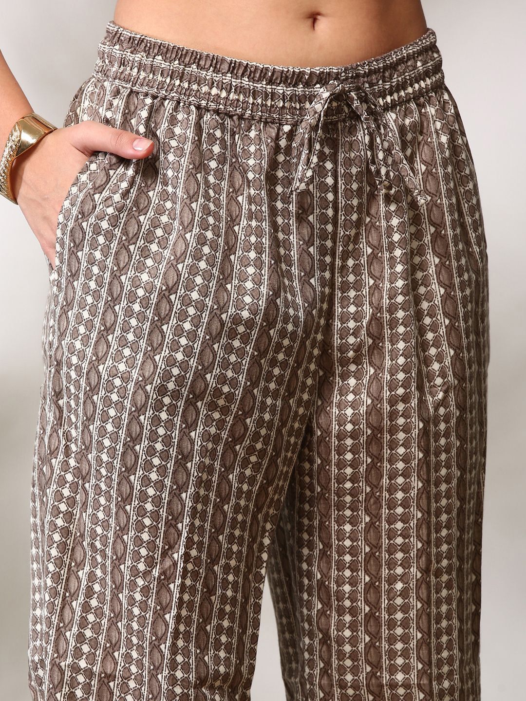 Anouk Floral Printed Regular Straight Kurta with Trousers