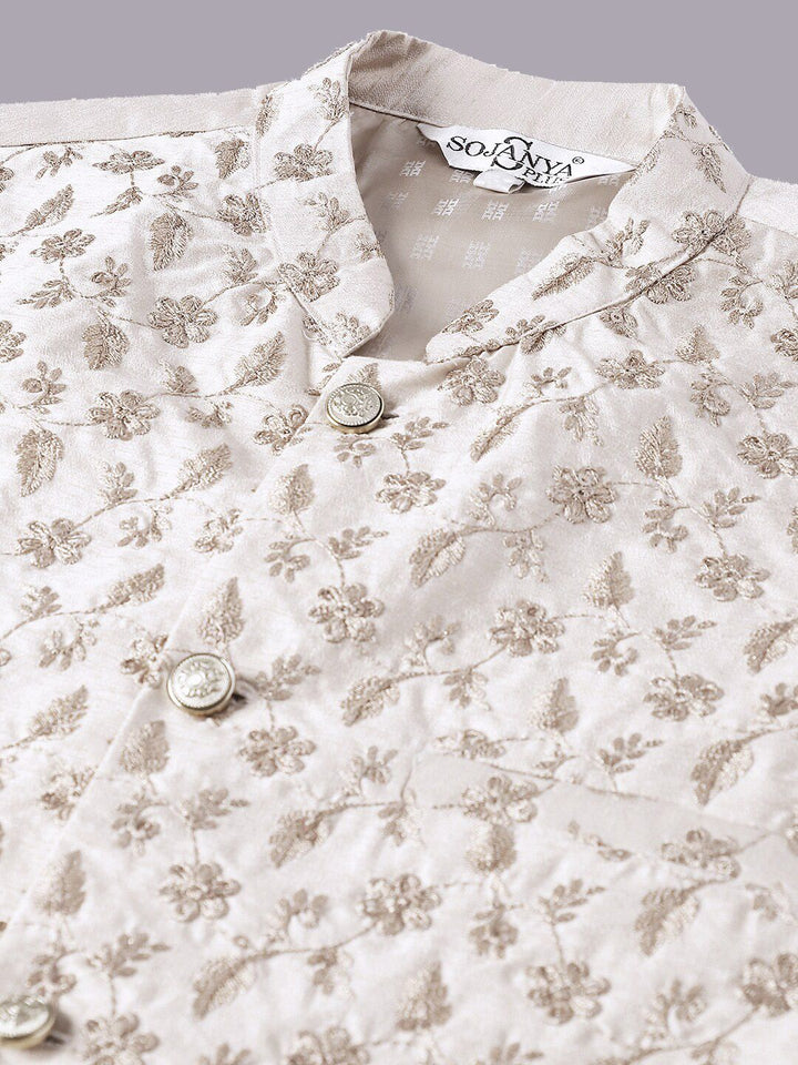 SOJANYA PLUS Woven Design Regular Kurta With Pyjamas & With Embroidered Nehru Jacket
