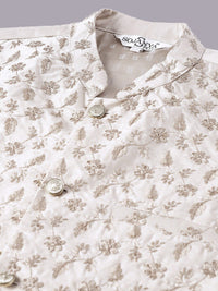 SOJANYA PLUS Woven Design Regular Kurta With Pyjamas & With Embroidered Nehru Jacket