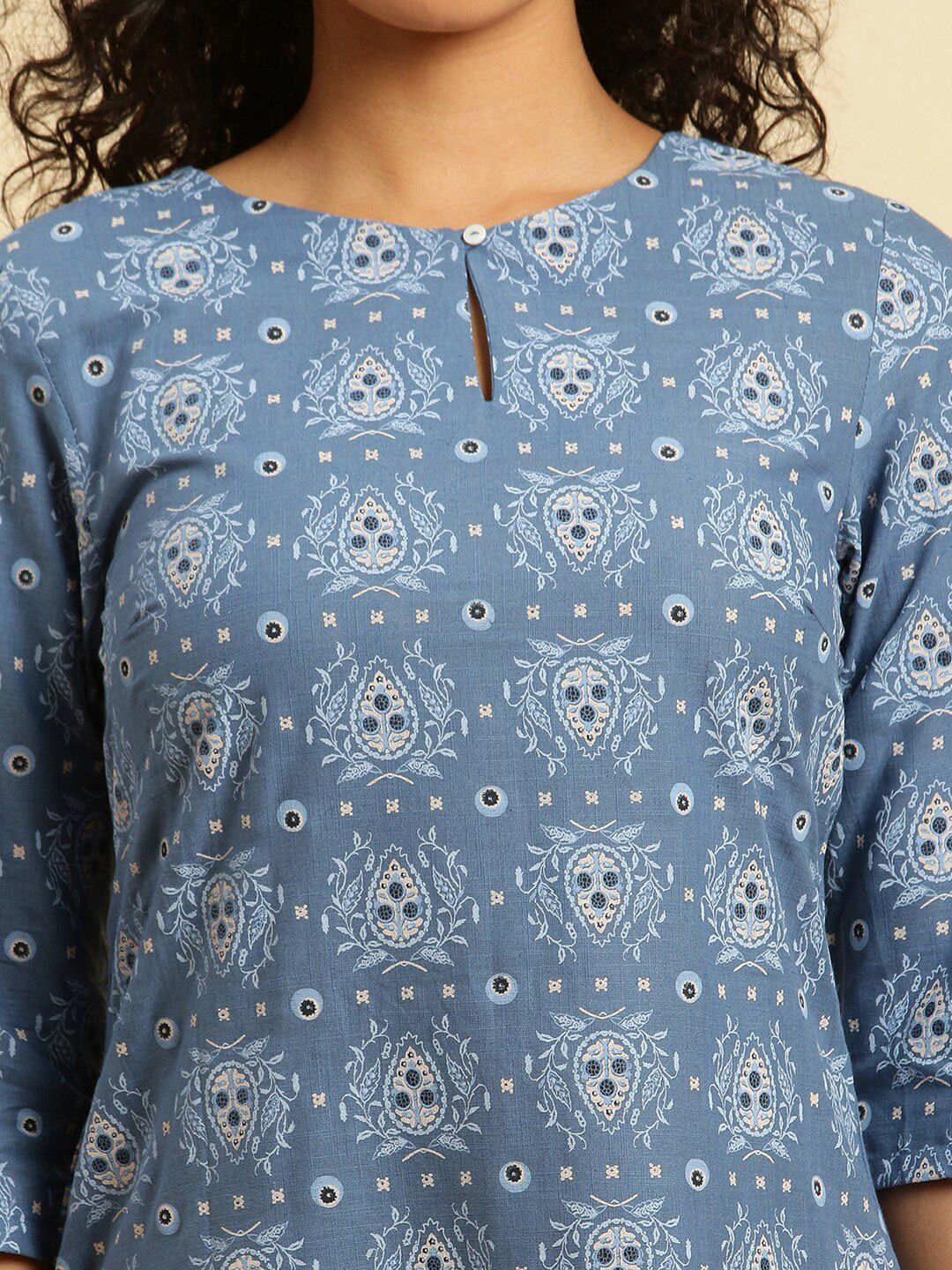 W Ethnic Printed Round Neck Straight Kurta