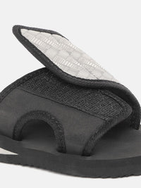 YK Boys Grey & Black Self-Design Velcro Sliders