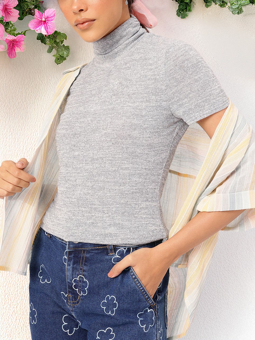 DressBerry High Neckline Chic Ribbed Top