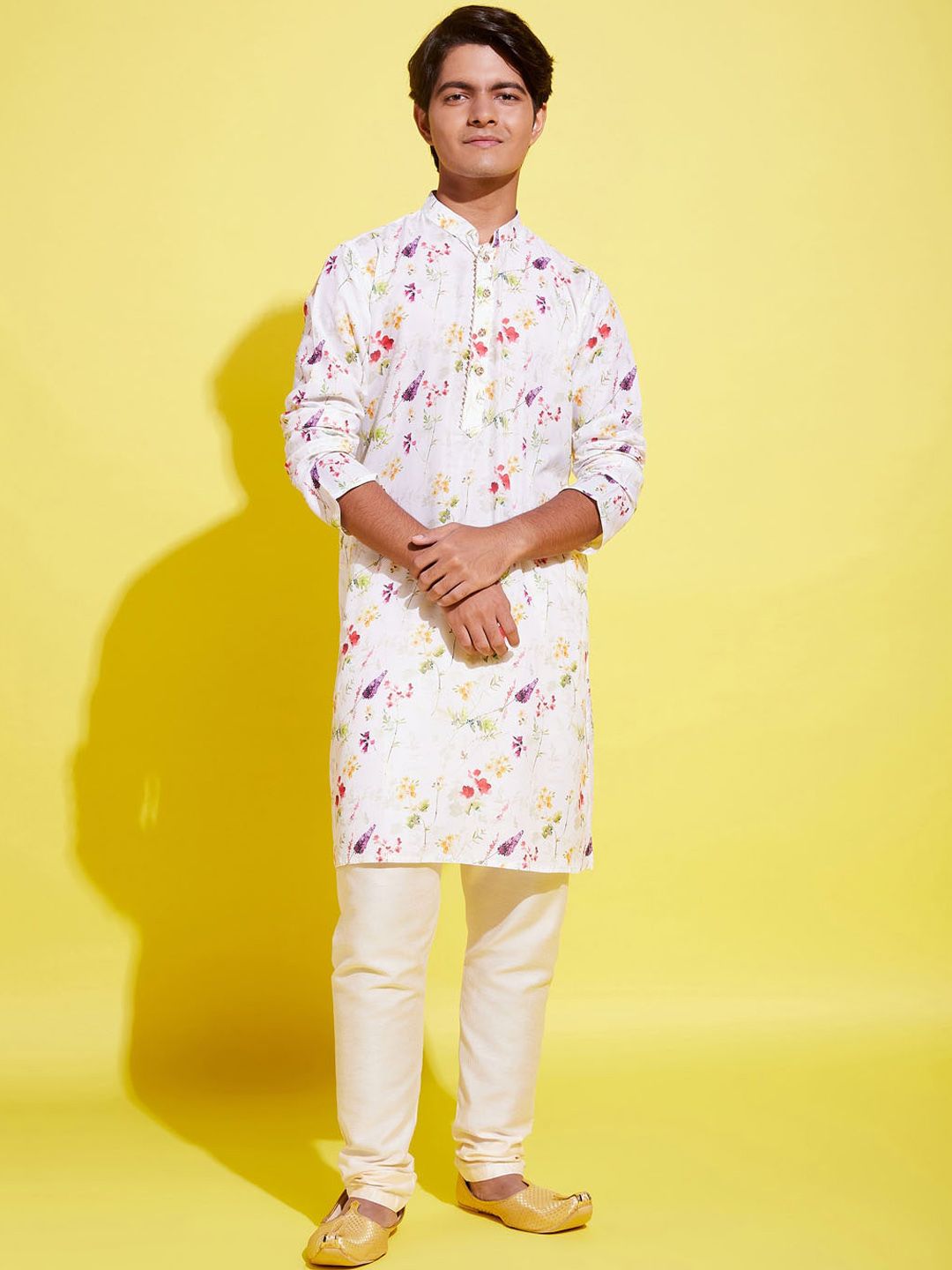VASTRAMAY Boys Cream & Red Floral Printed Kurta with Pyjamas