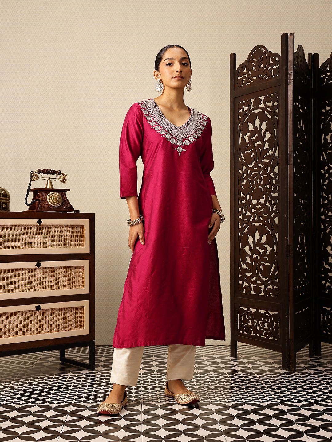 House of Pataudi V-Neck Embroidered Rozana Kurta