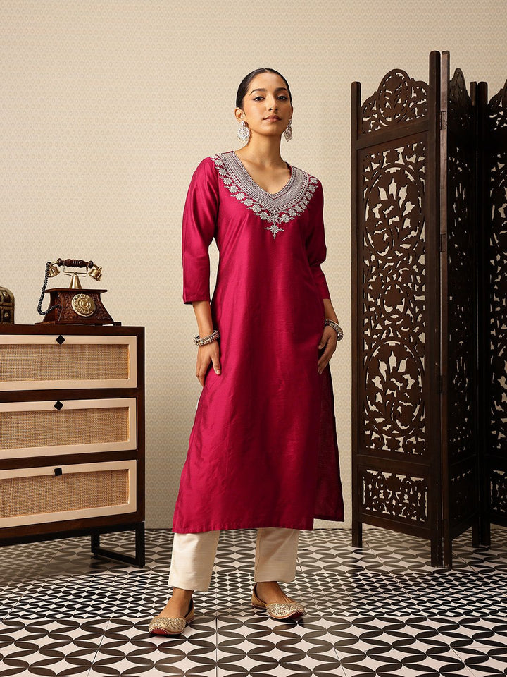 House of Pataudi V-Neck Embroidered Rozana Kurta