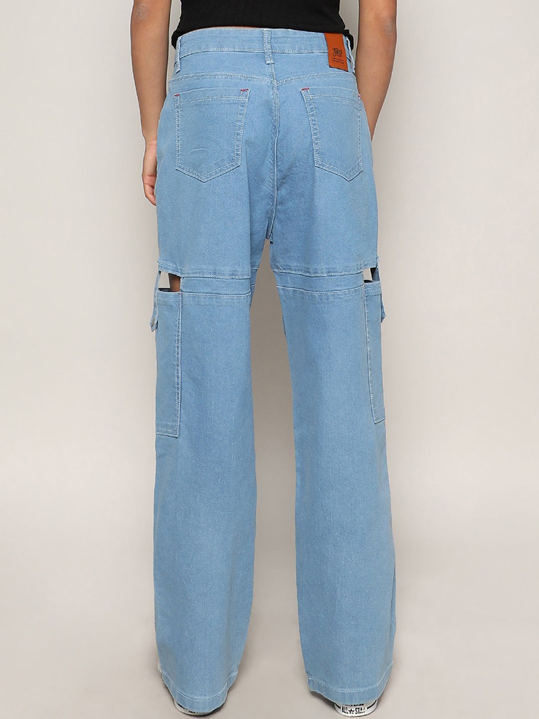 Campus Sutra Women Smart Mid-Rise Clean Look Light Fade Cotton Jeans