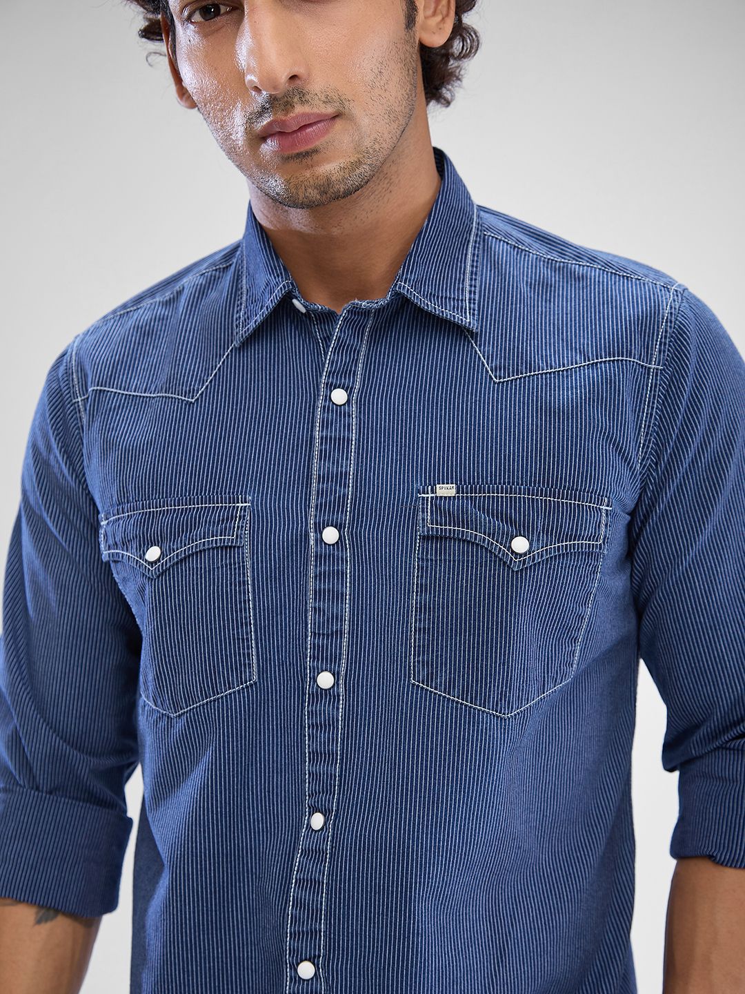 SPYKAR Men Striped Pocket Detailing Indigo Slim Fit Casual Shirt