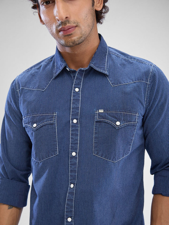 SPYKAR Men Striped Pocket Detailing Indigo Slim Fit Casual Shirt