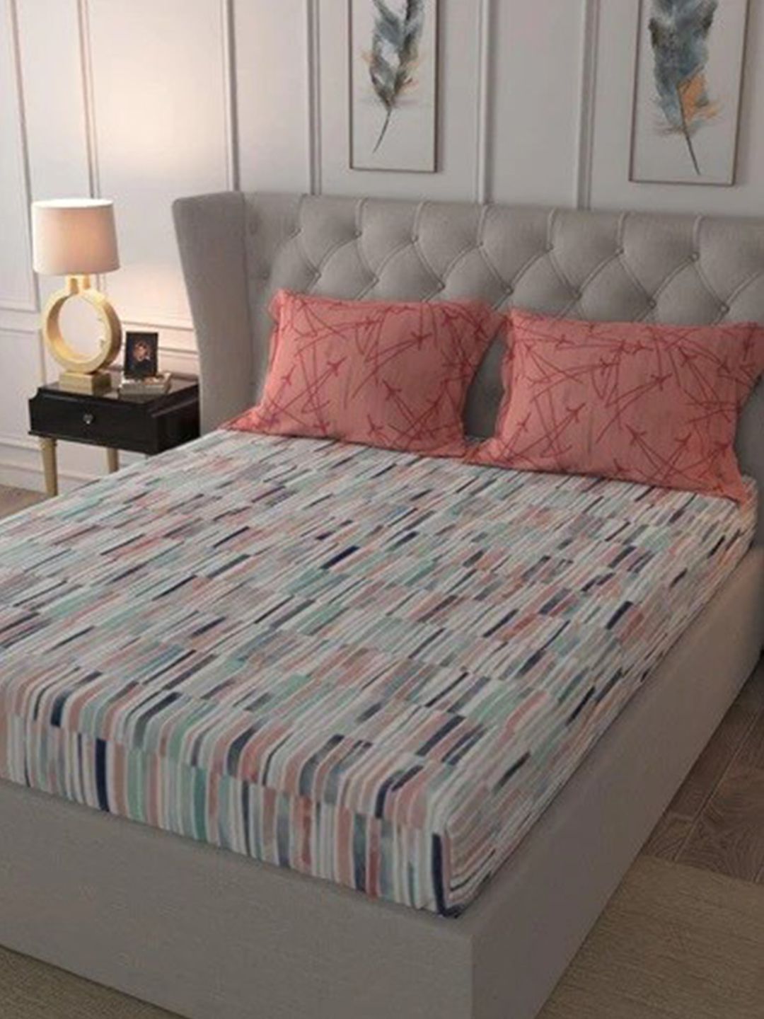 URBAN SPACE Divine Pink & Turquoise Blue Pure Cotton Queen Bedsheet With 2 Pillow Covers