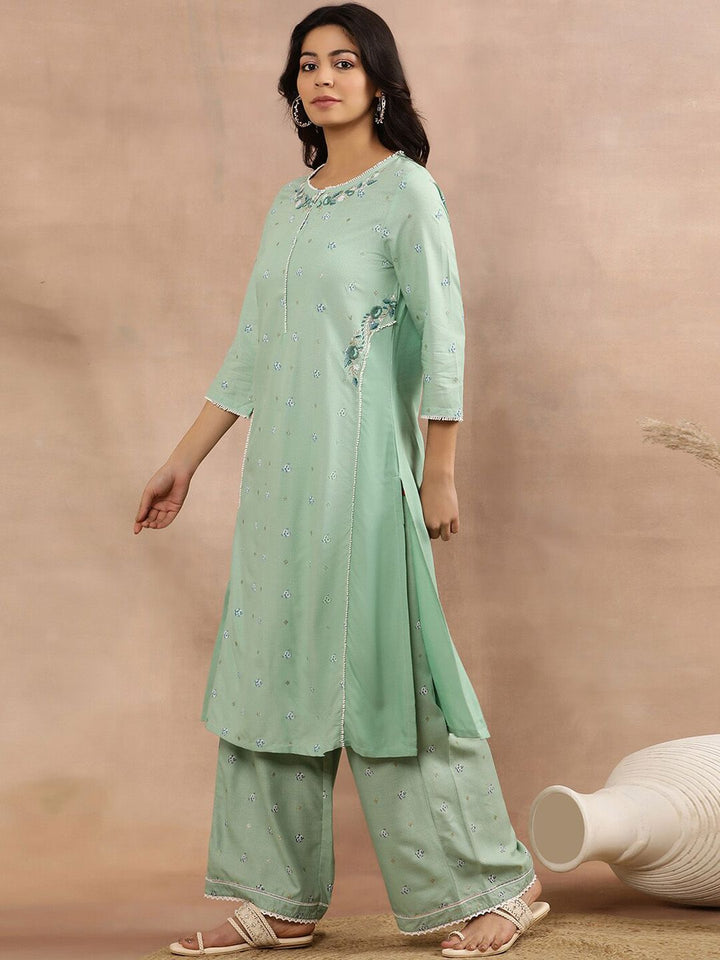 W Floral Printed Thread Work Keyhole Neck Kurta With Trousers & Dupatta