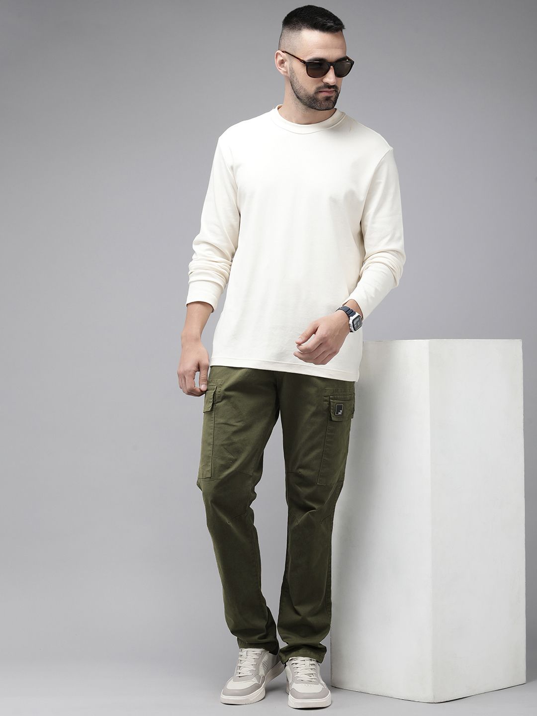 SPYKAR Men Regular Fit Cargos Trousers