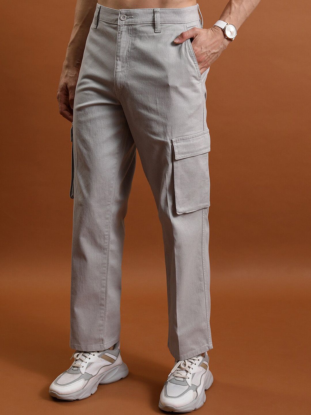 HIGHLANDER Men Cotton Mid-Rise Cargos Trouser