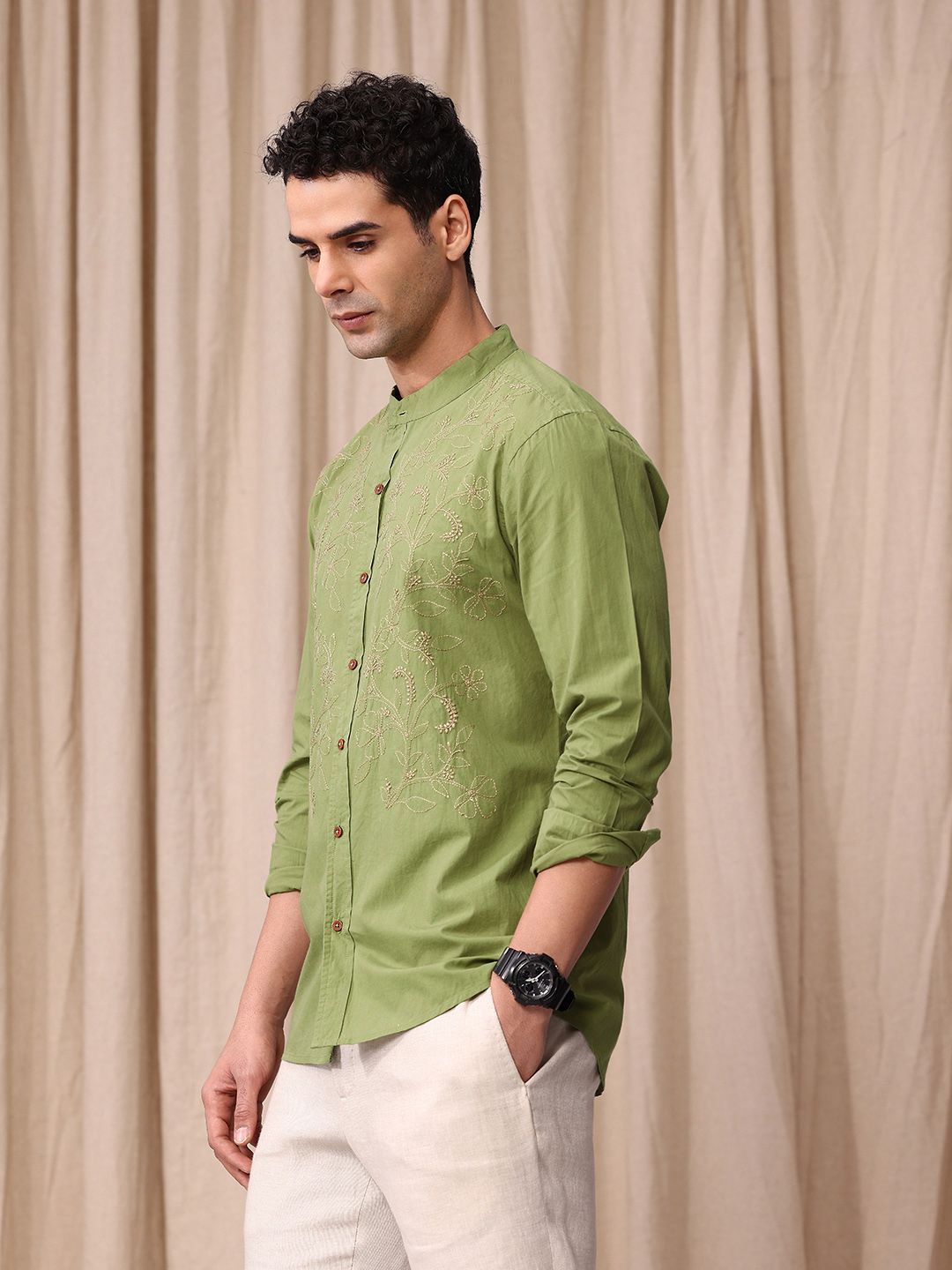 Mr Bowerbird Pure Cotton Tailored Fit Floral Embroidered Casual Shirt