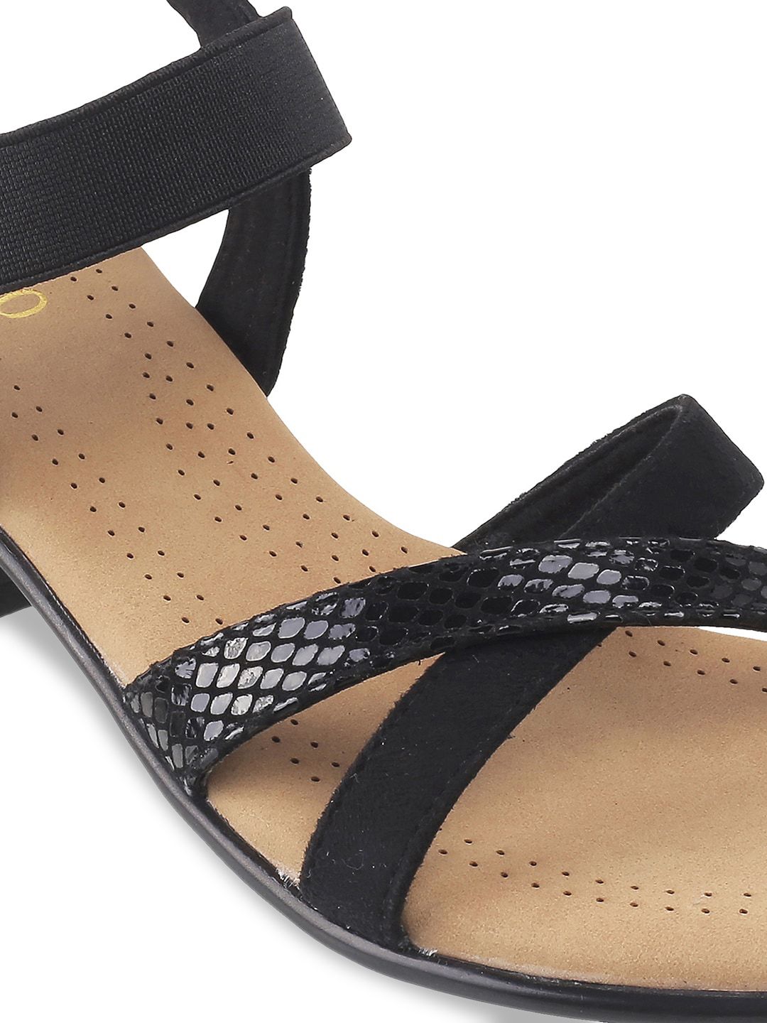 Metro Women Black Block Sandals