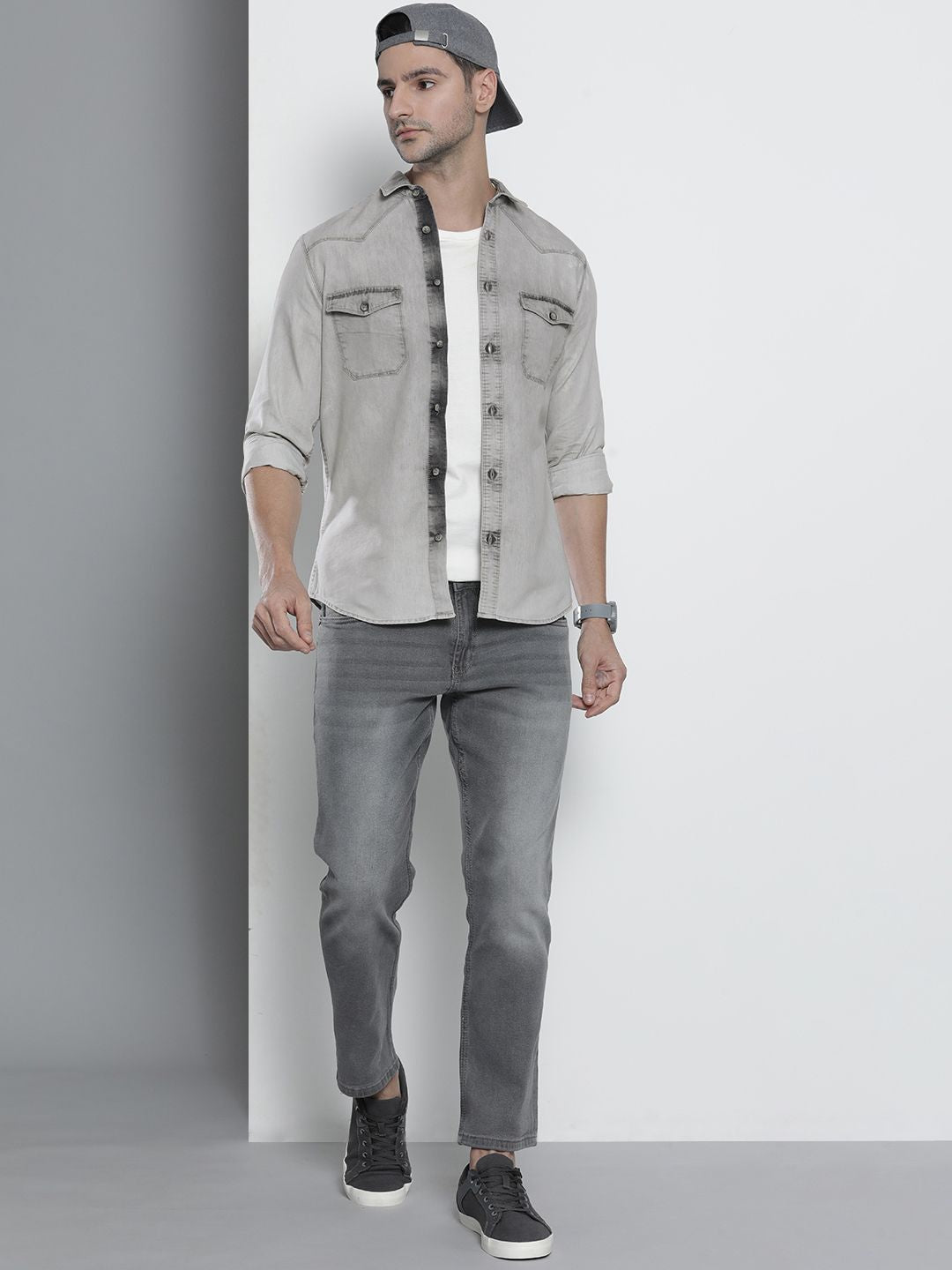 The Indian Garage Co Men Grey Slim Fit Faded Denim Casual Shirt