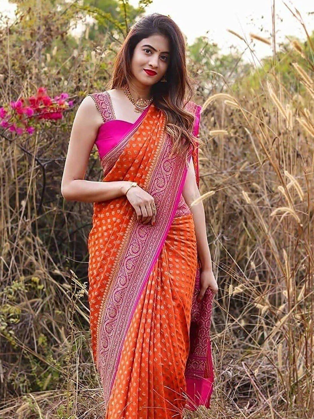KALINI Ethnic Motif Woven Design Zari Banarasi Saree