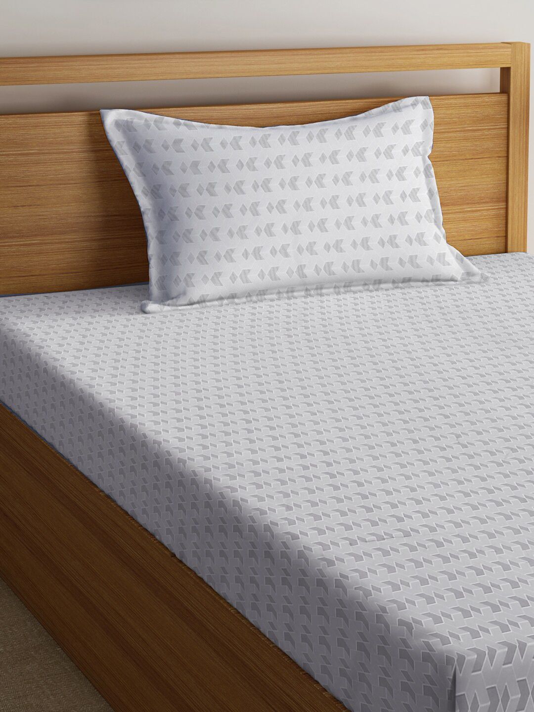 KLOTTHE Grey & White Fitted Printed 300 TC Single Bedsheet & 1 Pillow Cover
