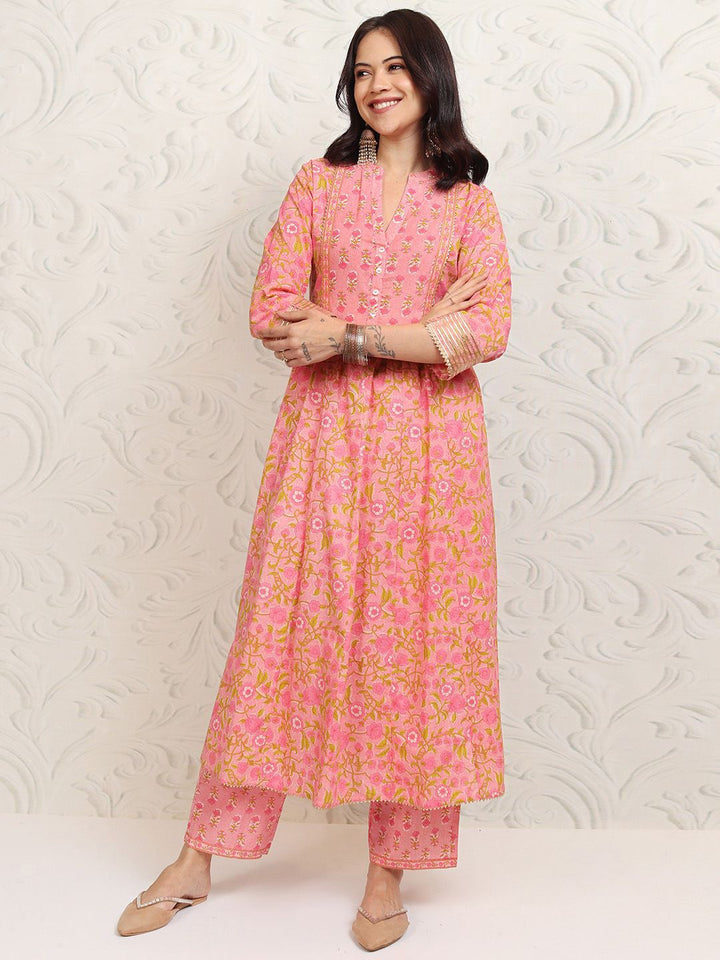 Vishudh Women Floral Printed Regular Pure Cotton Kurta with Trousers