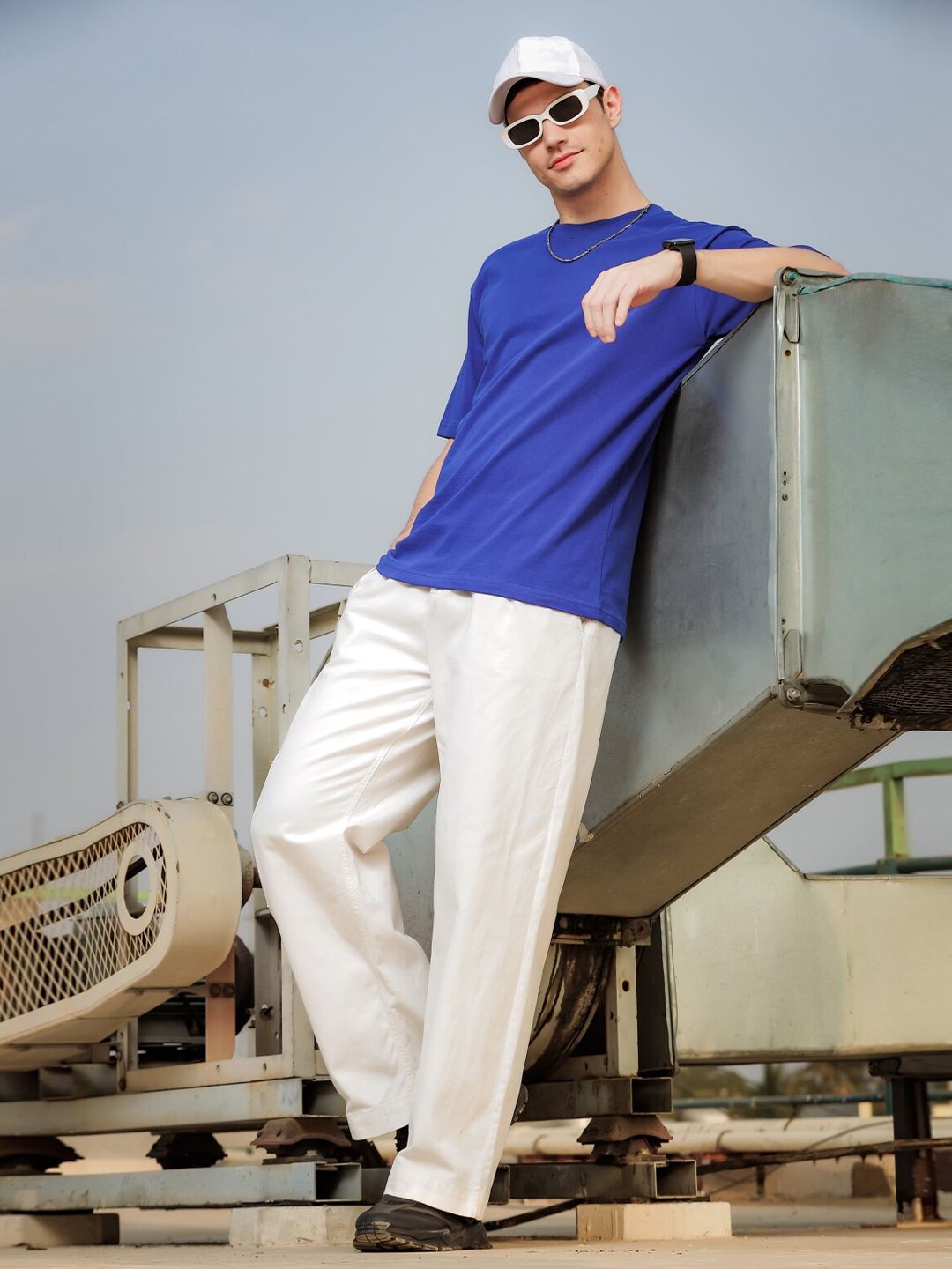 ADRO Round Neck Drop-Shoulder Sleeves Oversized Pure Cotton T-shirt