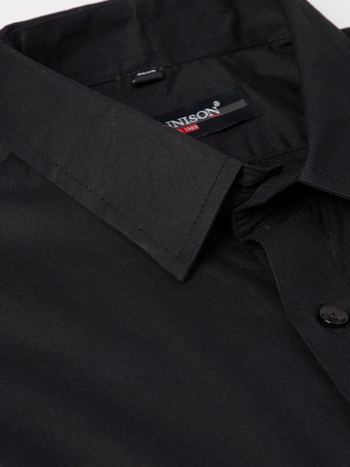 DENNISON Men Black Smart Slim Fit Water & Stain Repellent Solid Formal Shirt