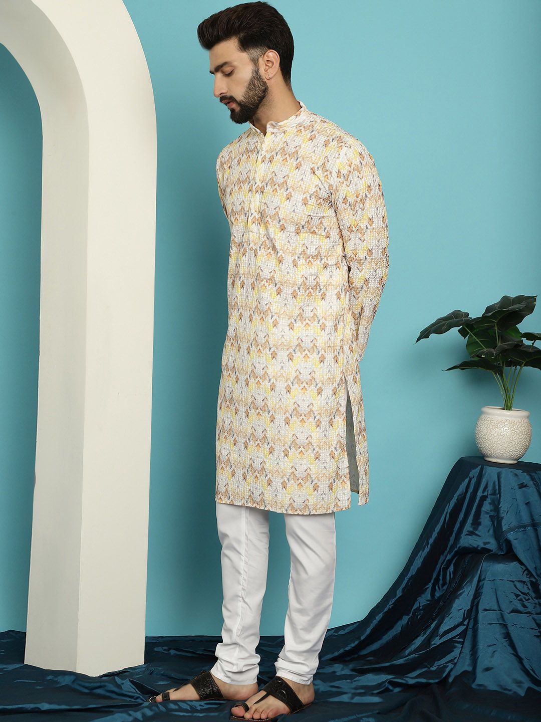SOJANYA Kurta Kapas Tulen Sulam Chevron dengan Churidar