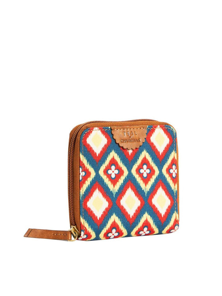 TEAL BY CHUMBAK Geometric Printed Foldover Clutch