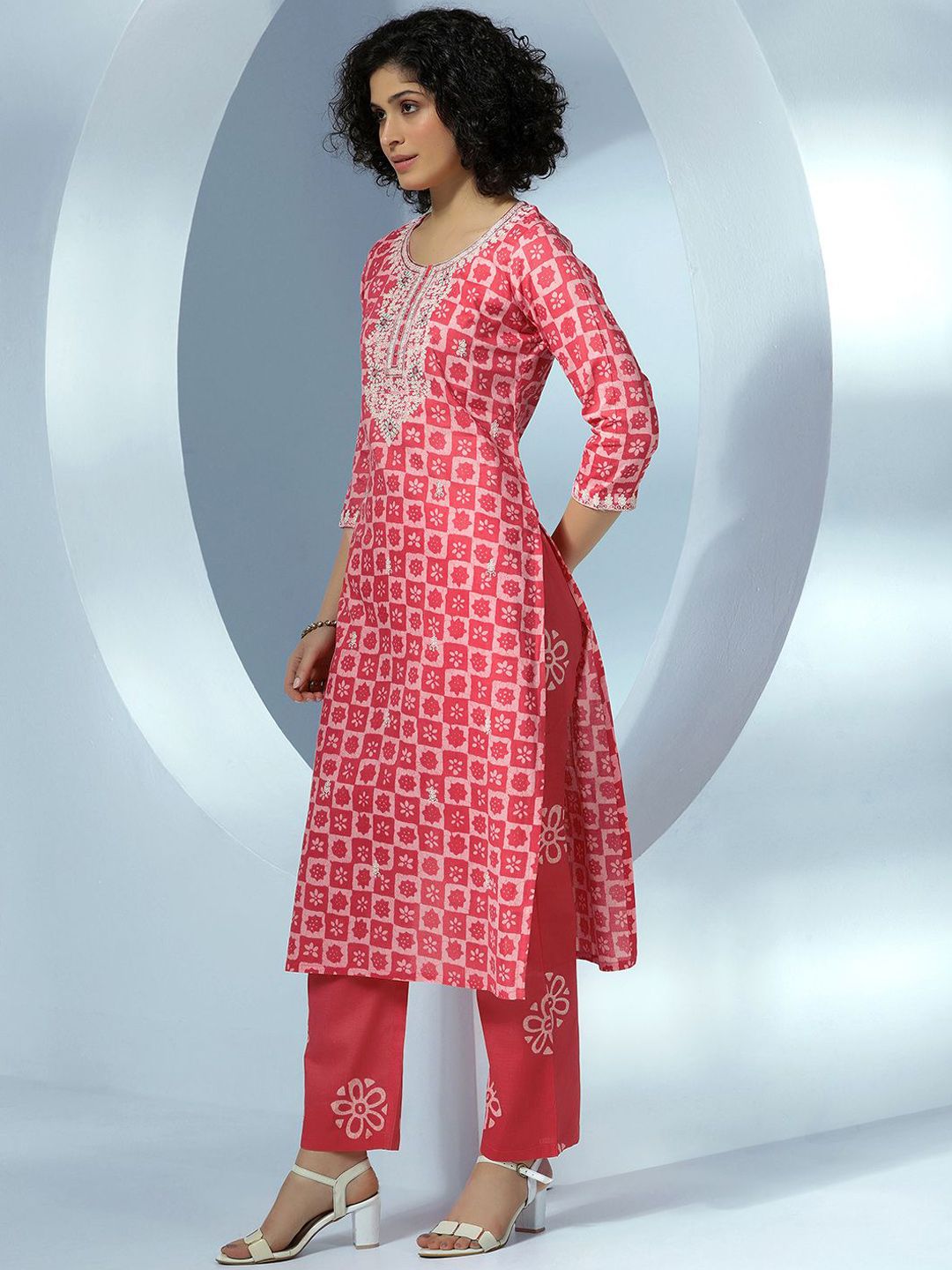 Libas Women Printed Regular Thread Work Pure Cotton Kurta with Trousers & With Dupatta