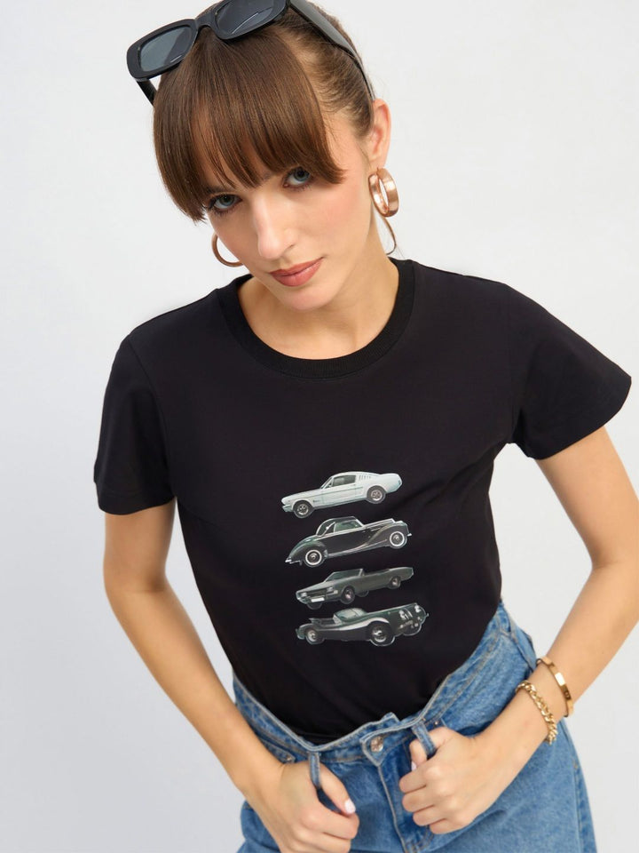 SASSAFRAS Women Printed Round Neck Slim Fit T-shirt