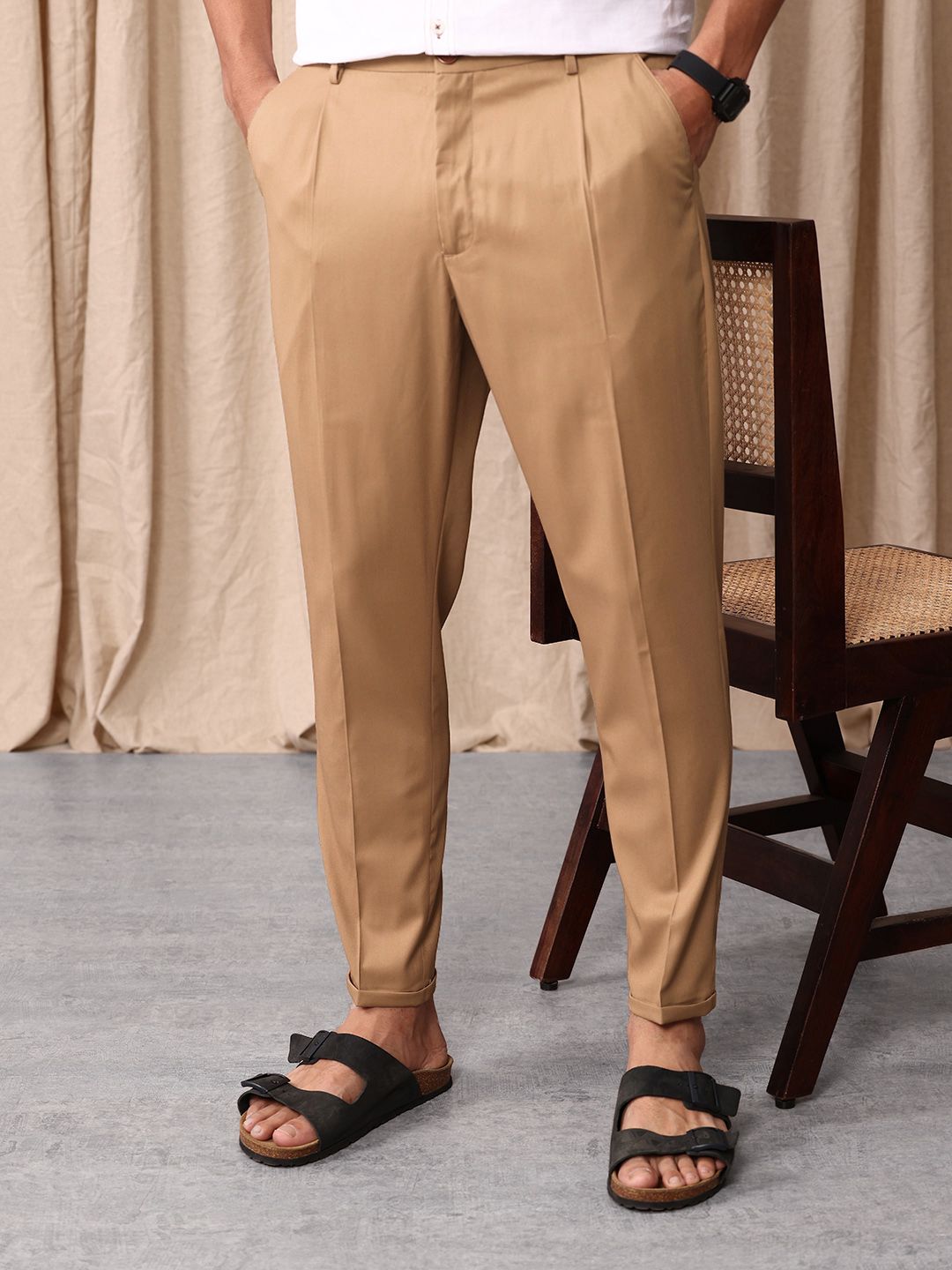 Mr Bowerbird Men Tailored Fit Vintage Pleated Trousers