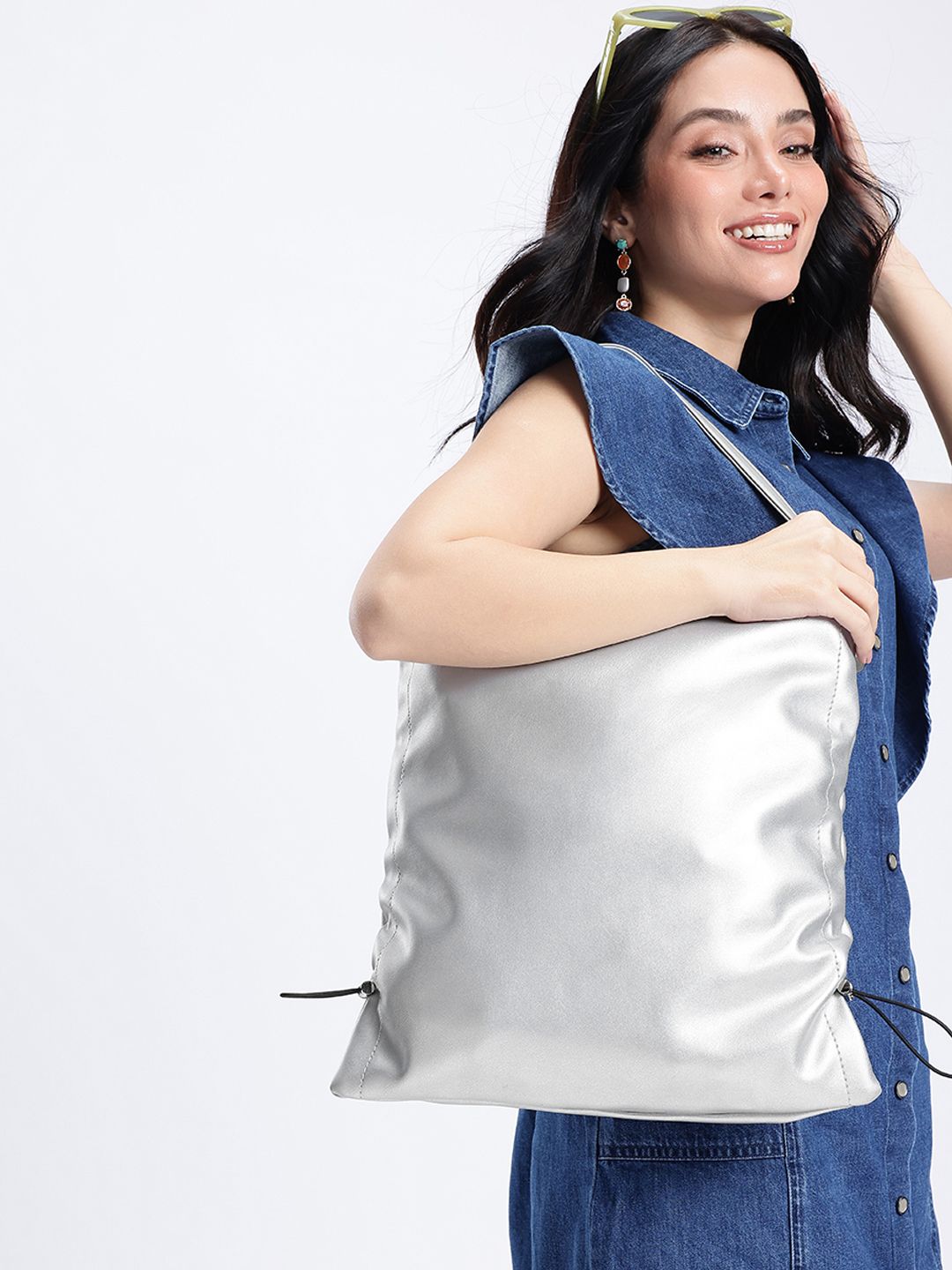 DressBerry Structured Handheld Bag