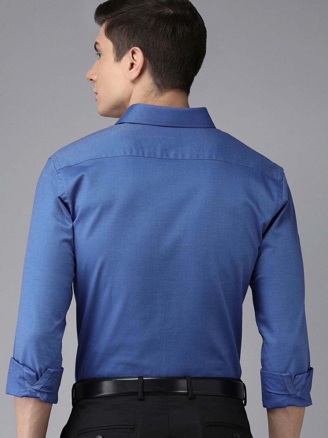 Park Avenue Men Blue Textured Slim Fit Formal Shirt