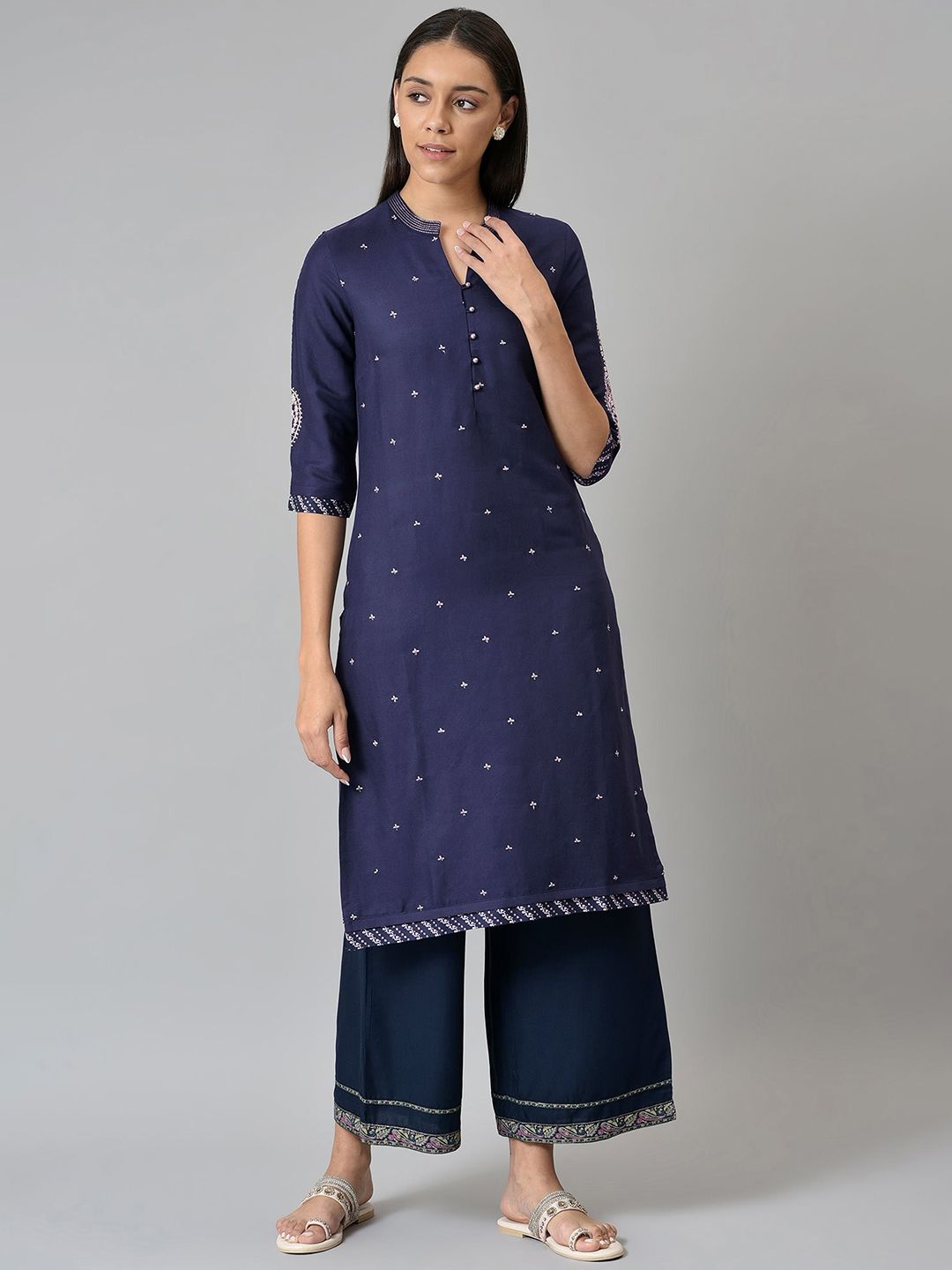 W Women Blue Thread Work Kurta