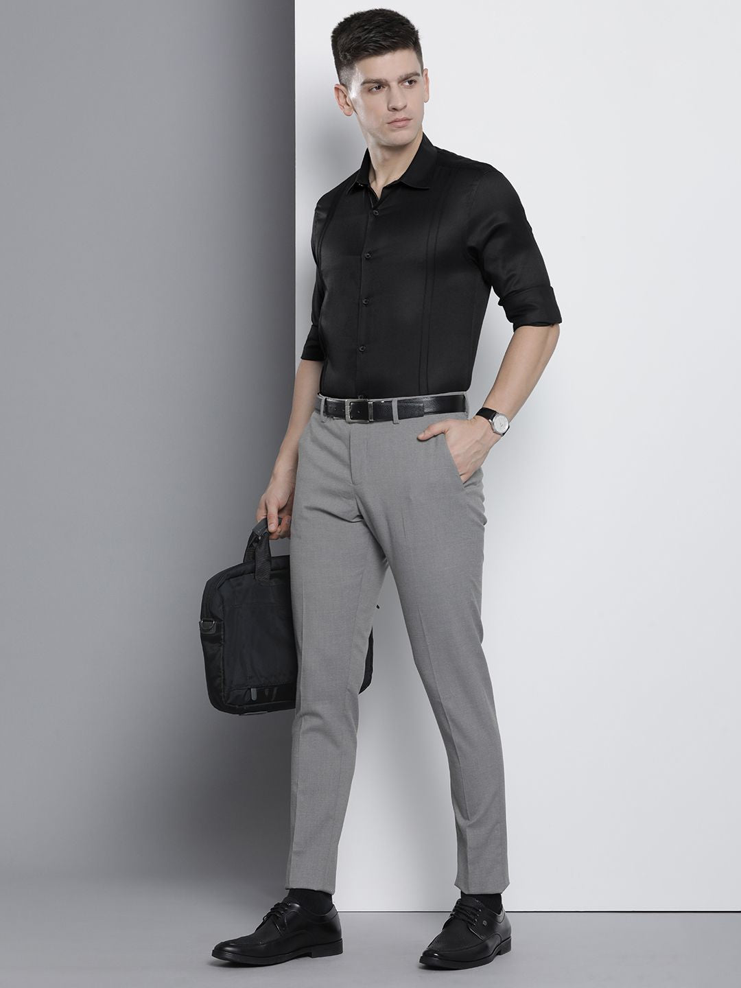 The Indian Garage Co. X Luxe Men Black Slim Fit Opaque Formal Shirt