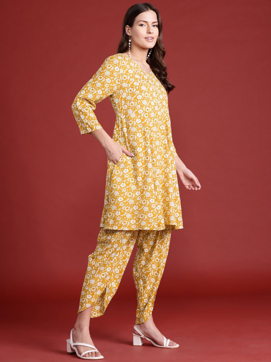 all about you Women Floral Print Kurta with Harem Pants