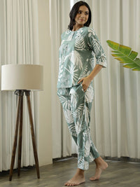 SANSKRUTIHOMES Women Green & White Printed Night suit