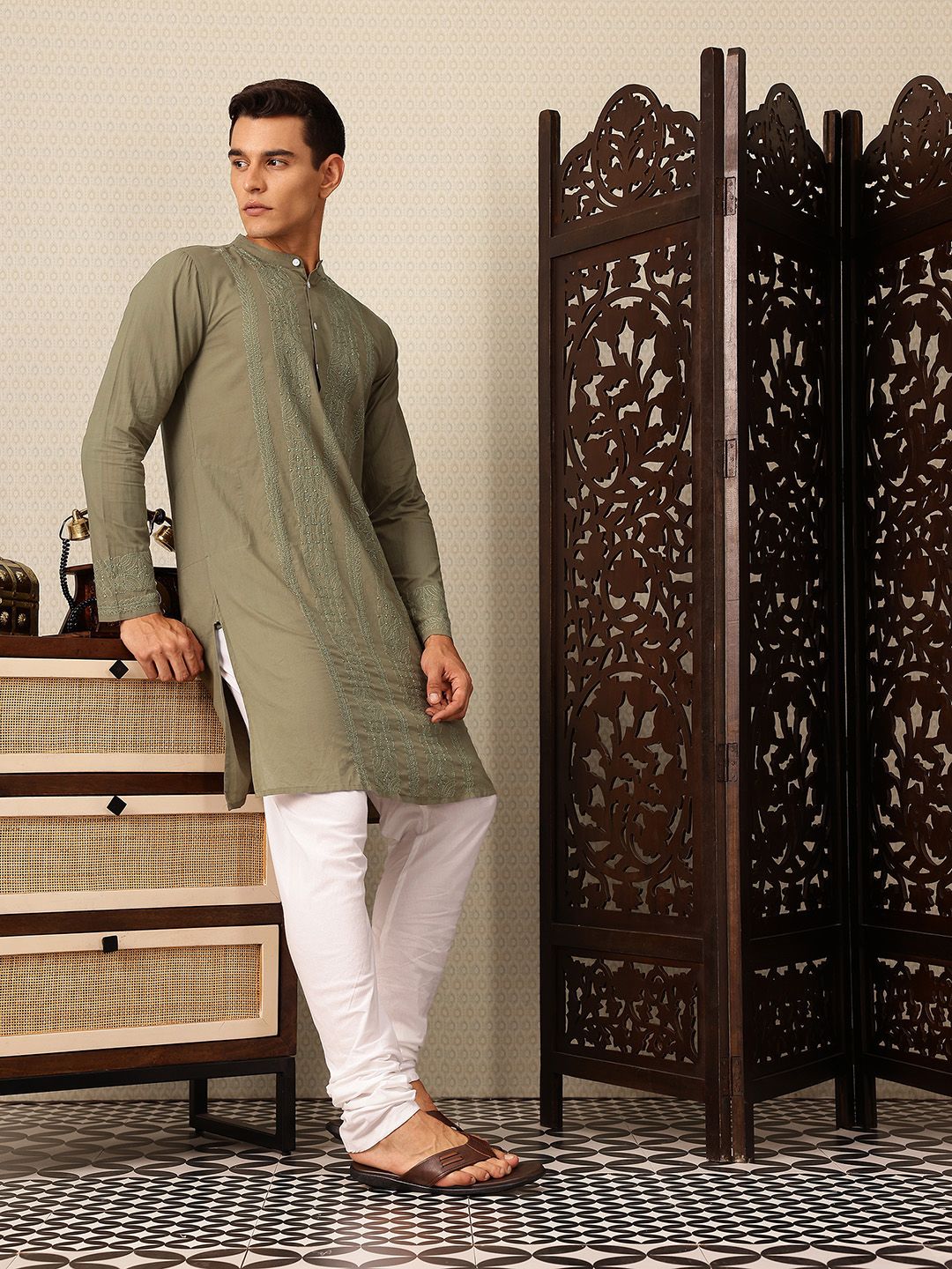 House of Pataudi Pure Cotton Floral Thread Work Jashn Kurta with Churidar