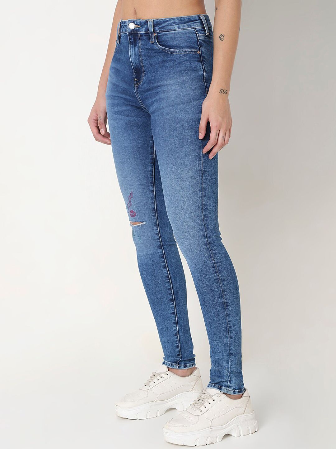 SPYKAR Women Skinny Fit High-Rise Low Distress Light Fade Stretchable Jeans