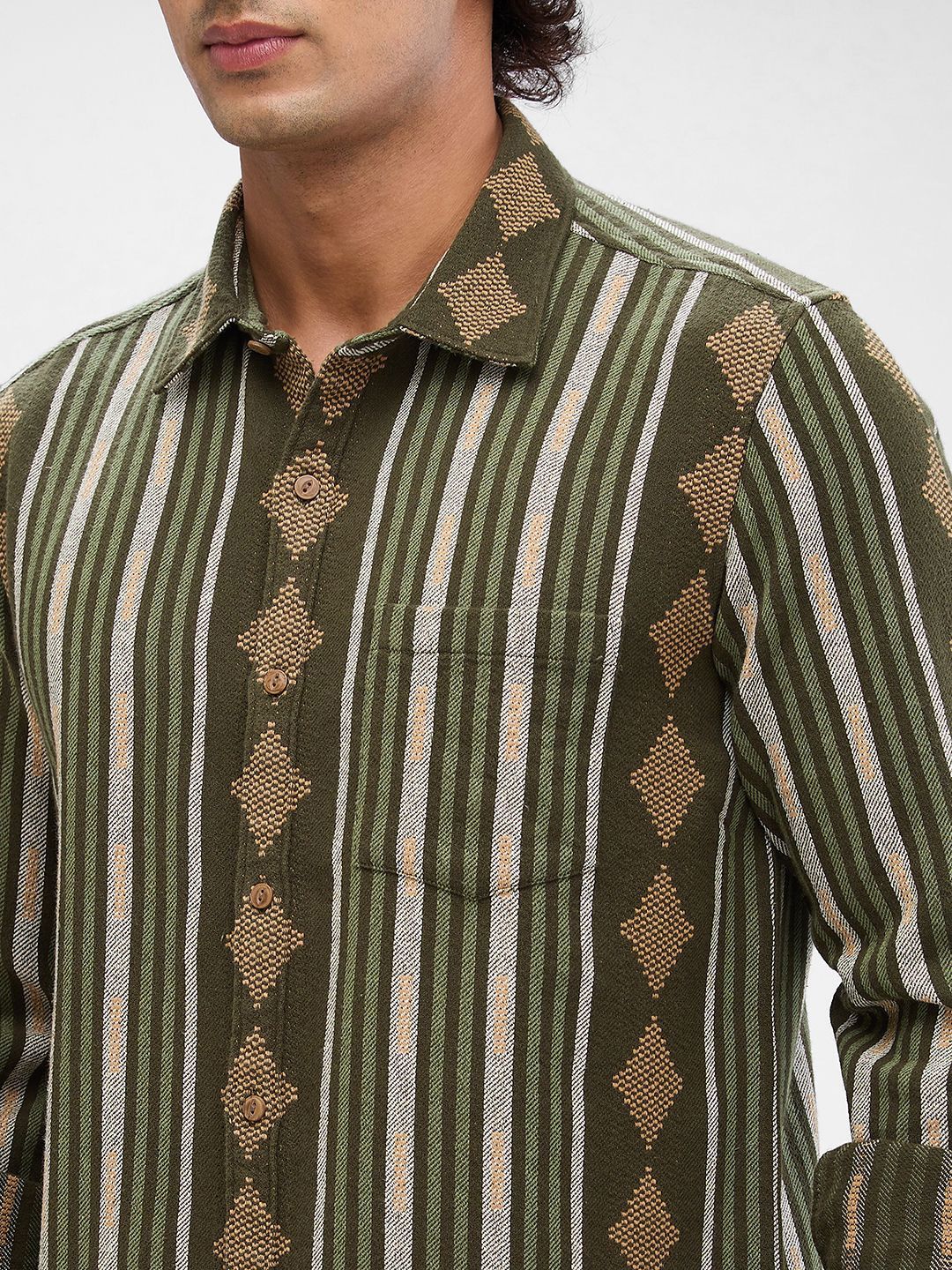 SPYKAR Men Slim Fit Opaque Striped Casual Shirt