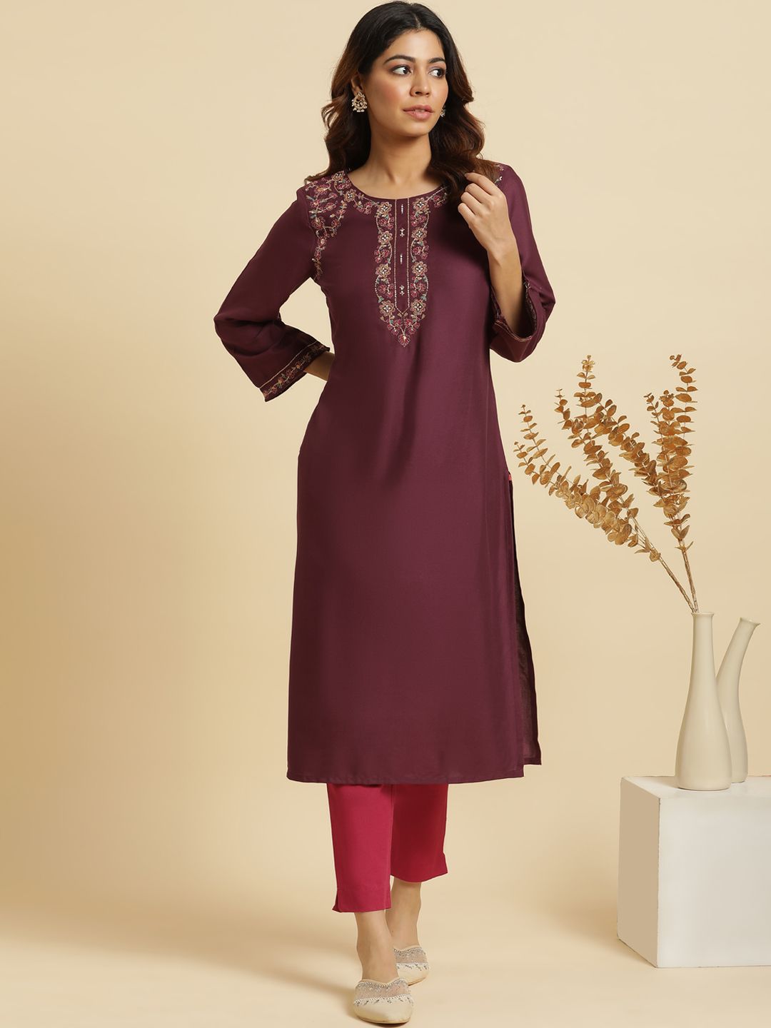 W Women Floral Yoke Design Thread Work Straight Kurta