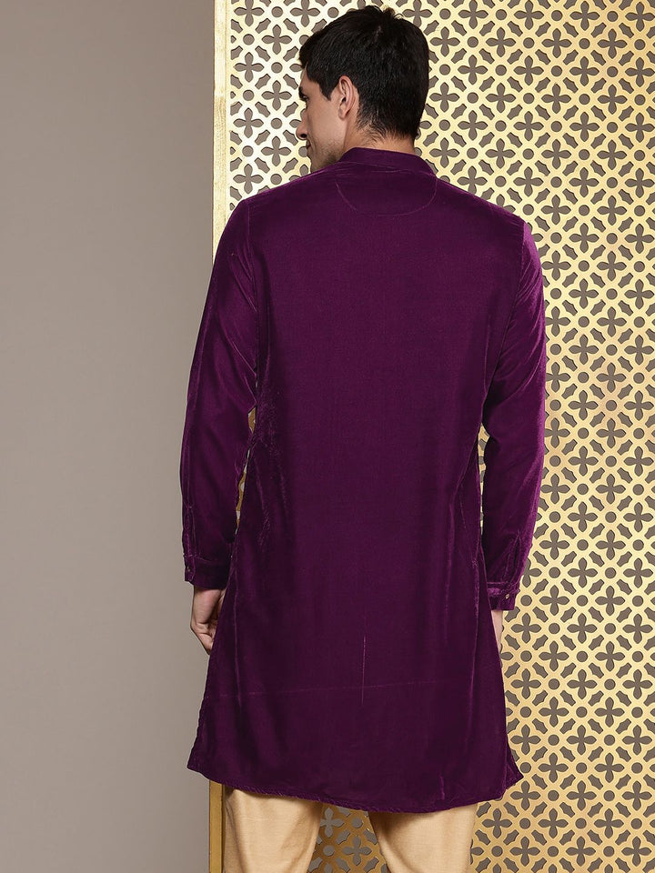 House of Pataudi Embellished Sequinned Velvet Finish Jashn Kurta