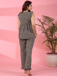 SANSKRUTIHOMES Geometric Printed Pure Cotton Night Suit