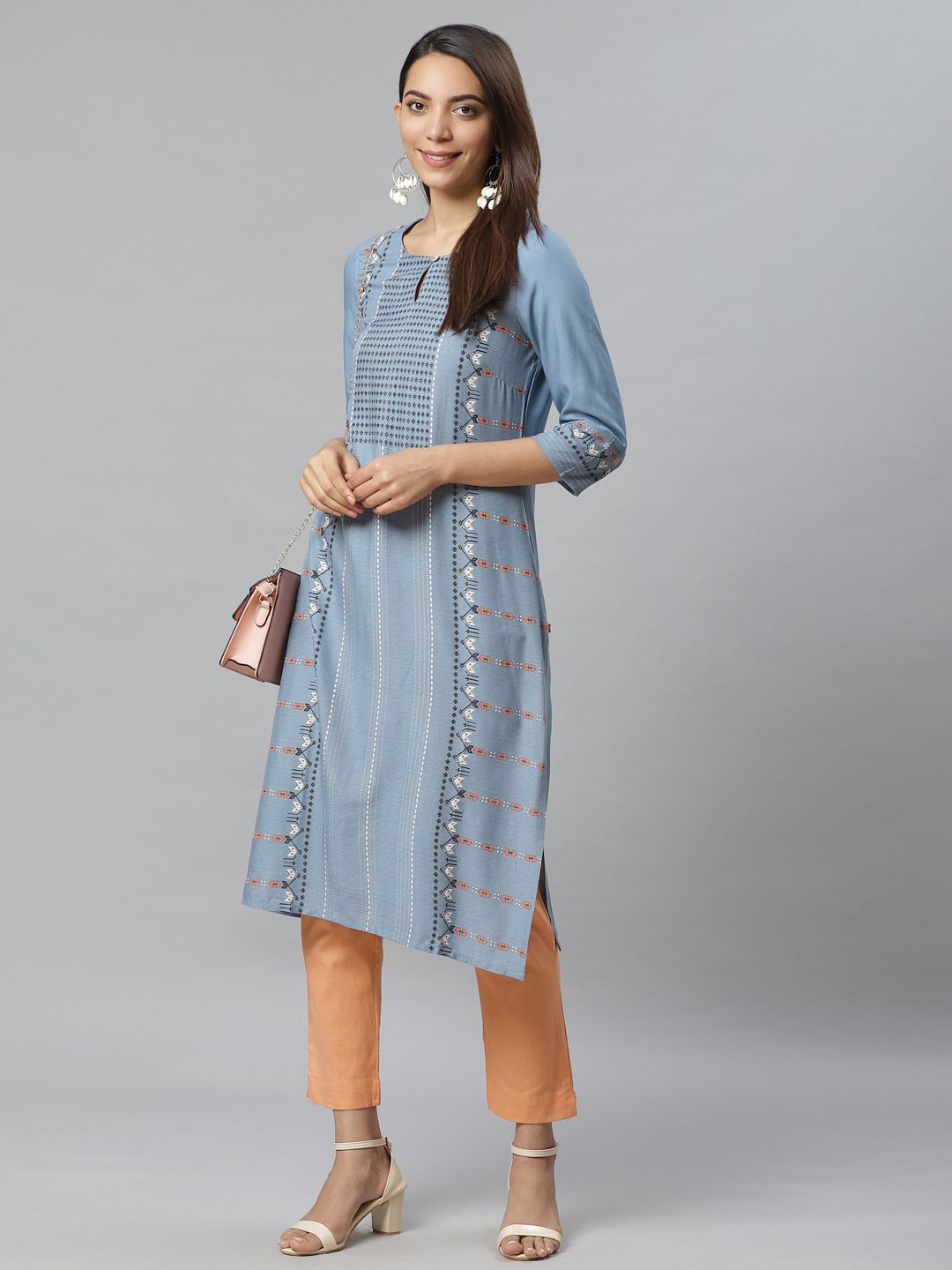 W Women Blue & Black Printed Straight Kurta