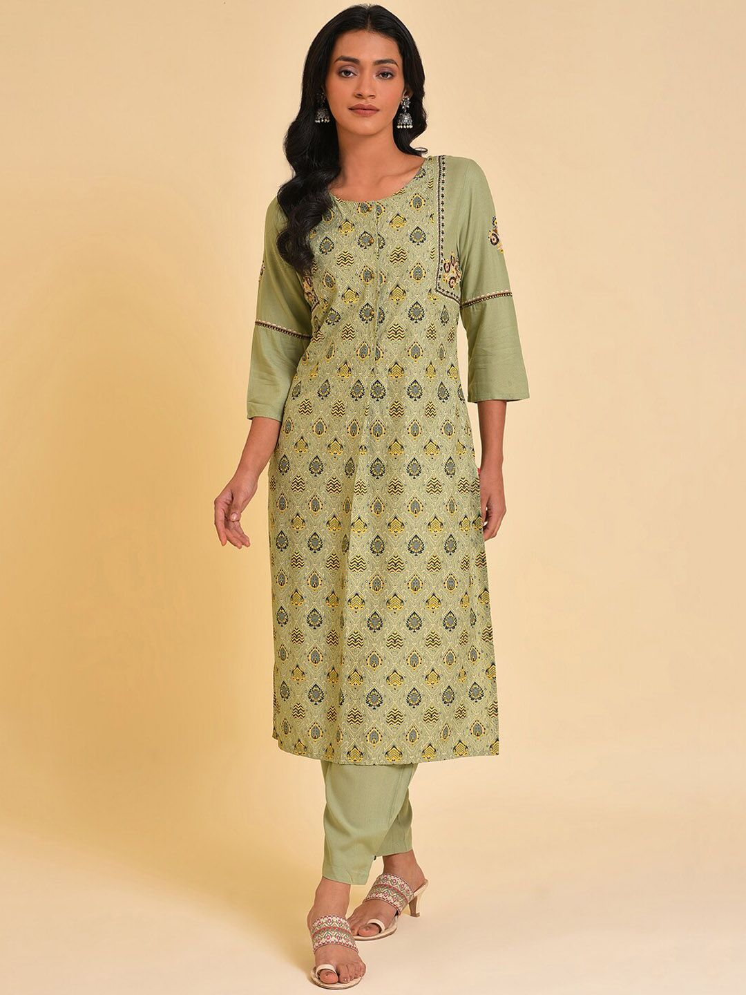 W Women Green Mid Rise Parallel Trousers