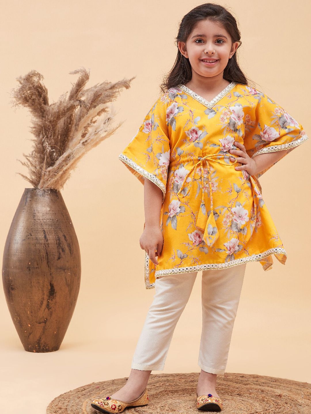 VASTRAMAY Girls Floral Printed Mirror Work Kaftan Kurta With Trousers