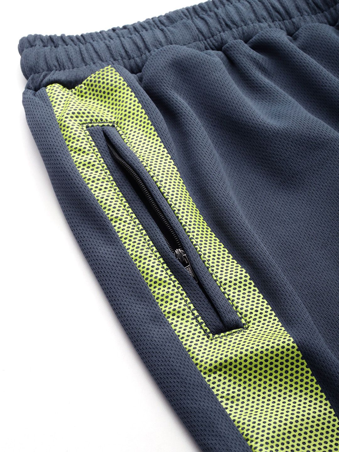 HRX by Hrithik Roshan Men Side Stripes Rapid-Dry Training Joggers