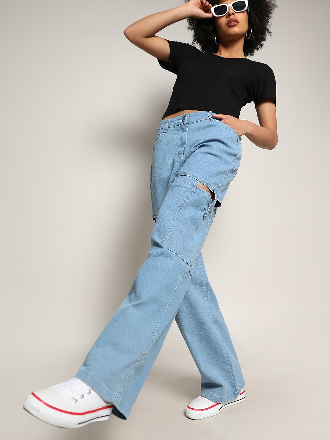 Campus Sutra Women Smart Mid-Rise Clean Look Light Fade Cotton Jeans