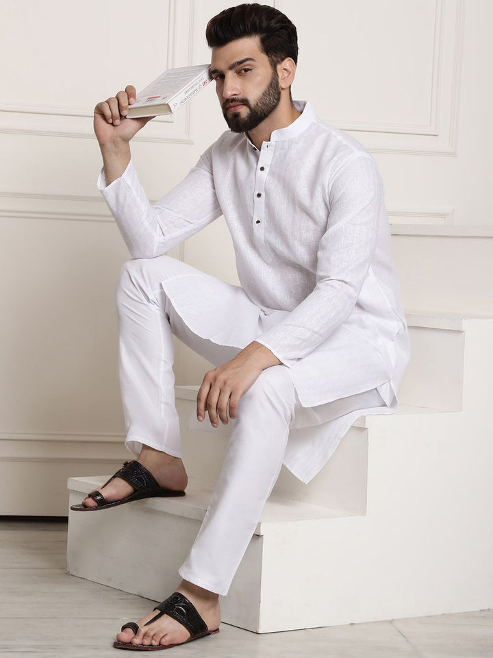 SOJANYA Checked Mandarin Collar Straight Kurta