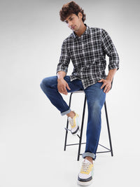 SPYKAR Men Slim Fit Opaque Checked Spread Collar Casual Shirt