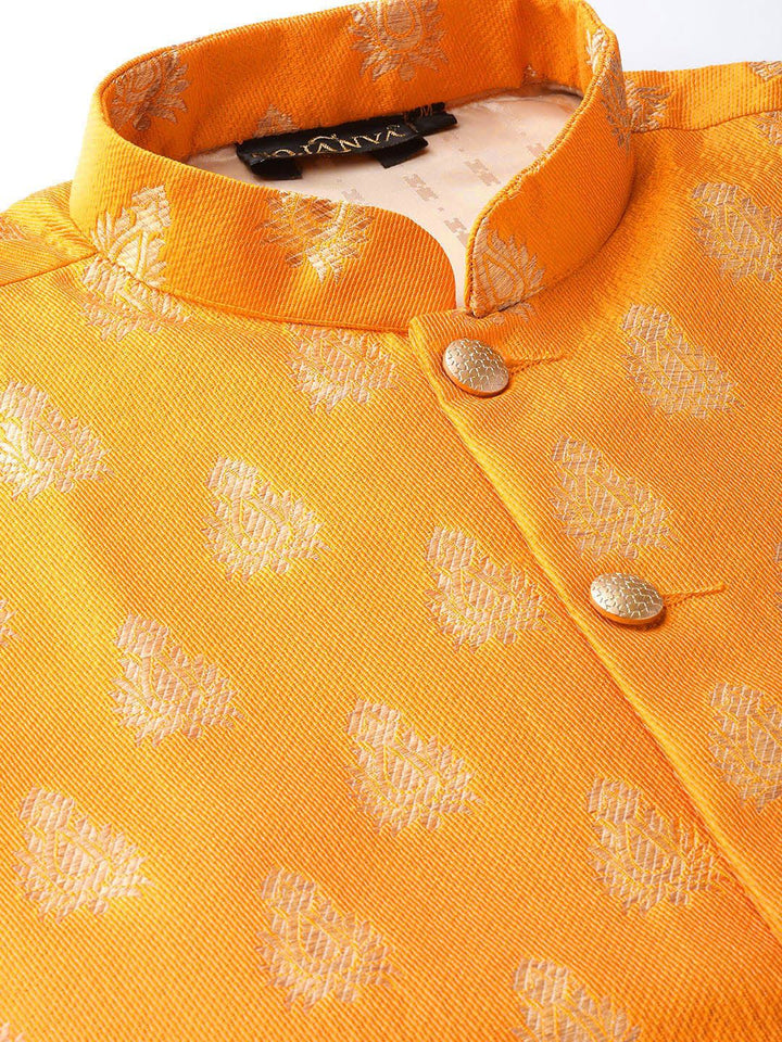 SOJANYA Mandarin Collar Regular Kurta With Churidar & Nehru Jacket