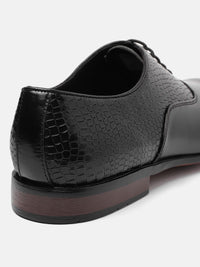House of Pataudi Men Textured Formal Oxfords